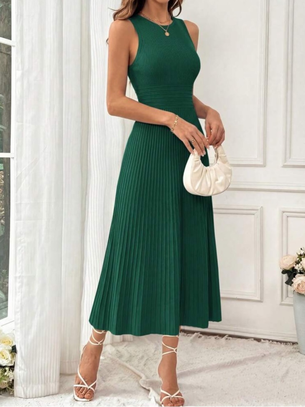Sleeveless Pleated Midi Dress in Green